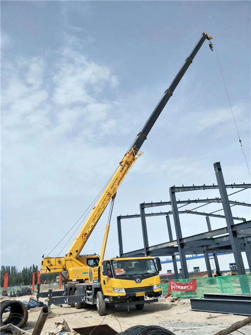 乐清市超高层建筑钢结构吊装案例